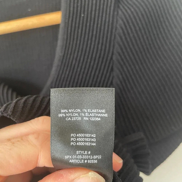 Aritzia Babaton Sculpt Knit Squareneck Short Sleeve Top Black Size Medium - Picture 6 of 6